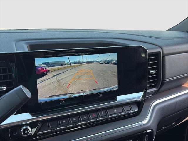 2025 GMC Sierra 1500 2WD Crew Cab Short Box SLT