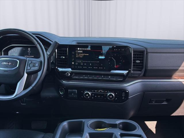 2025 GMC Sierra 1500 2WD Crew Cab Short Box SLT