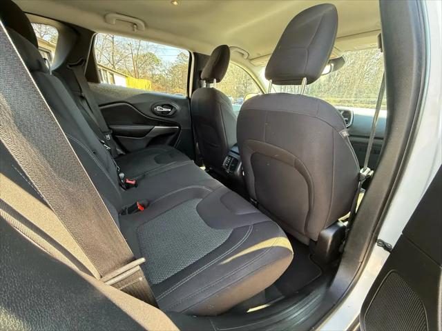 2021 Jeep Cherokee Latitude FWD