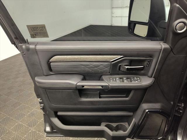 2026 Ram 3500 Limited Crew Cab 4x4 8' Box