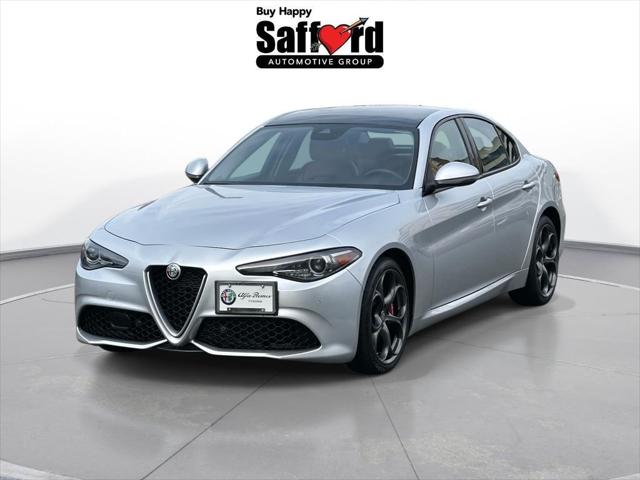 2019 Alfa Romeo Giulia Ti Sport AWD 2019 Alfa Romeo Giulia Ti Sport AWD