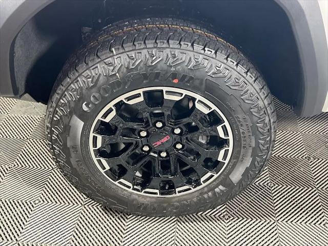 2026 GMC Canyon AT4, 4WD
