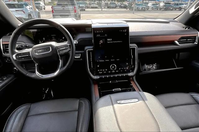 2025 GMC Yukon 4WD Denali