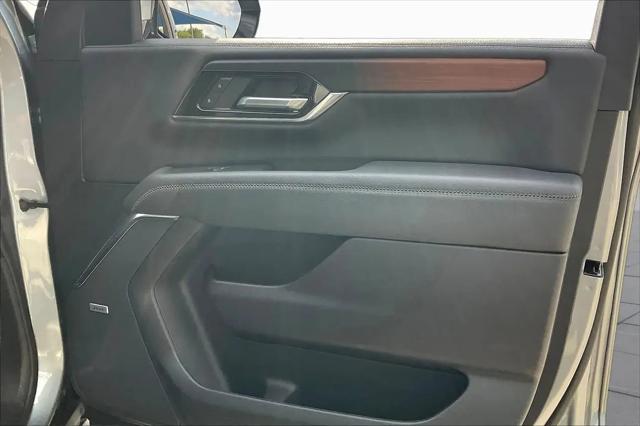 2025 GMC Yukon 4WD Denali