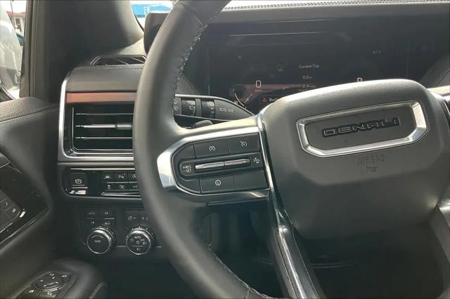 2025 GMC Yukon 4WD Denali