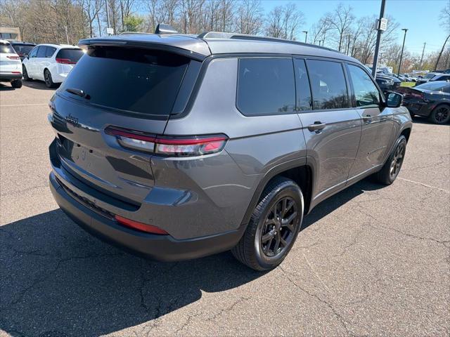 2025 Jeep Grand Cherokee L Altitude 4x4 2025 Jeep Grand Cherokee L Altitude 4x4
