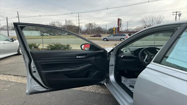 2024 Nissan Altima SV FWD