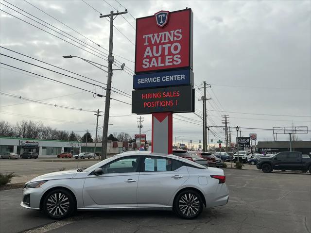 2024 Nissan Altima SV FWD for sale in Lansing, MI