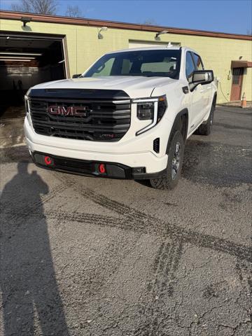 2025 GMC Sierra 1500 4WD Crew Cab Short Box AT4 2025 GMC Sierra 1500 4WD Crew Cab Short Box AT4