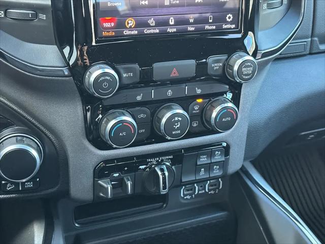 2021 Ram 1500 Big Horn Crew Cab 4x4 5'7" Box