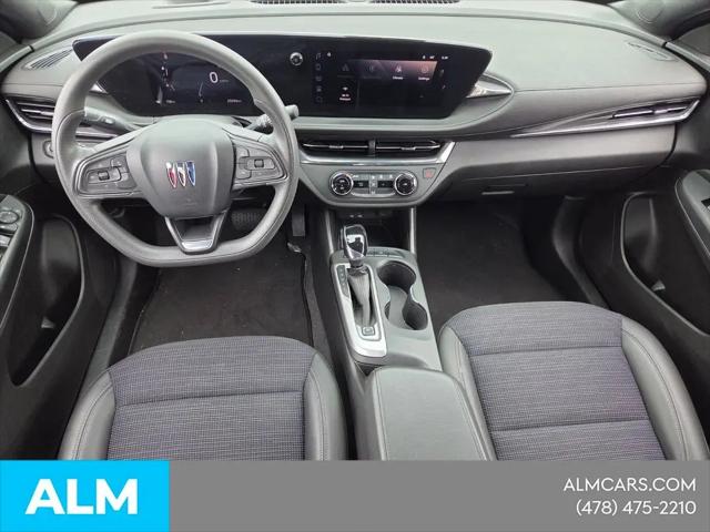 2025 Buick NV Preferred FWD
