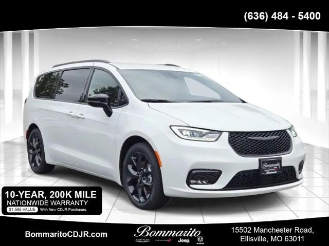 2026 Chrysler Pacifica Select for sale in Ellisville, MO