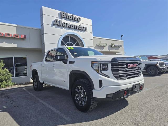 2025 GMC Sierra 1500 4WD Crew Cab Short Box AT4