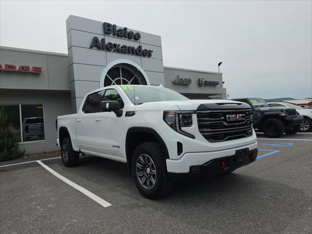 2025 GMC Sierra 1500 4WD Crew Cab Short Box AT4