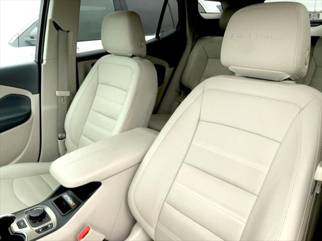 2023 GMC Terrain AWD Denali