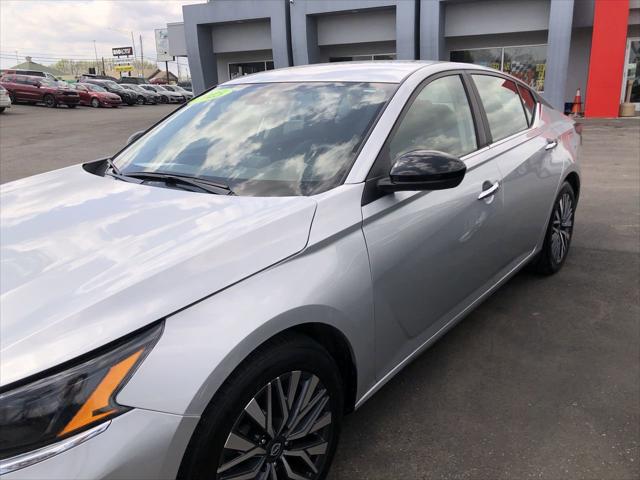 2025 Nissan Altima SV FWD