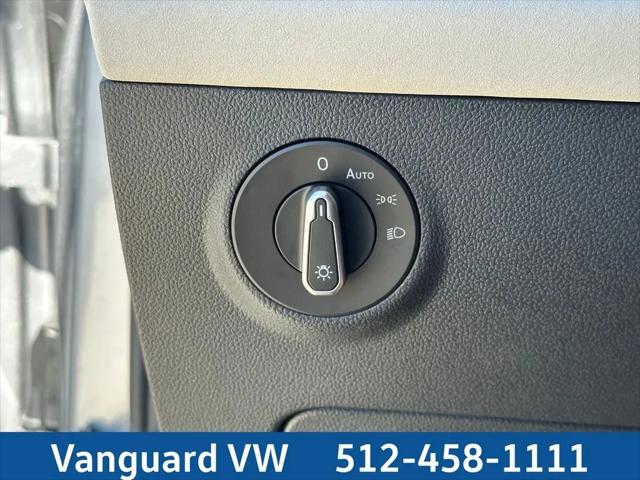 2026 Volkswagen Taos SE