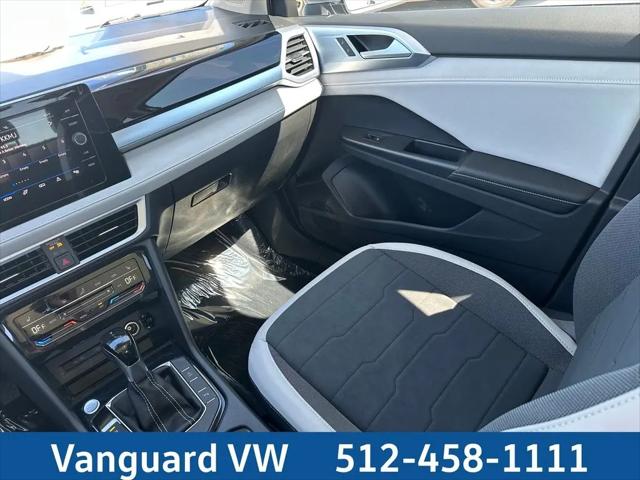 2026 Volkswagen Taos SE
