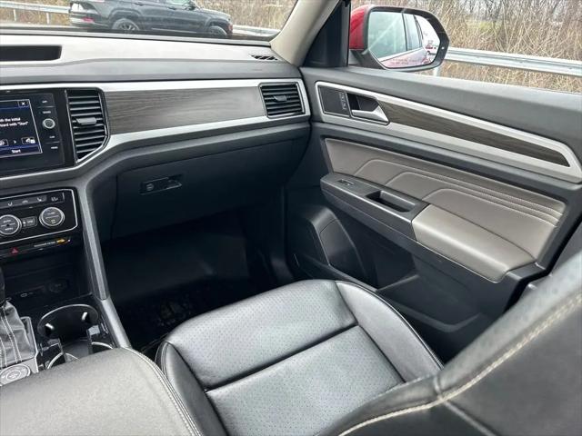 2022 Volkswagen Atlas 3.6L V6 SE w/Technology