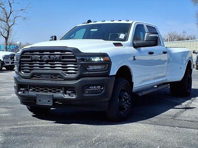 2026 RAM Ram 3500 RAM 3500 TRADESMAN CREW CAB 4X4 8 BOX