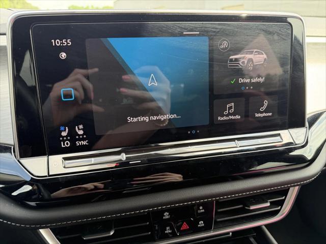 2024 Volkswagen Atlas Cross Sport 2.0T SE w/Technology