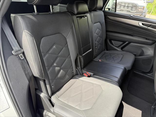2024 Volkswagen Atlas Cross Sport 2.0T SE w/Technology
