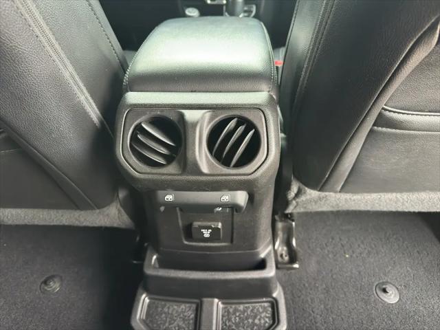 2020 Jeep Wrangler Unlimited Sahara Altitude