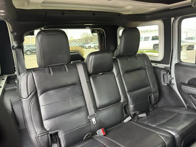 2020 Jeep Wrangler Unlimited Sahara Altitude