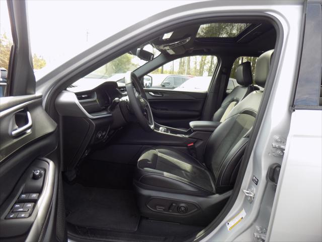 2024 Jeep Grand Cherokee Altitude X 4x2