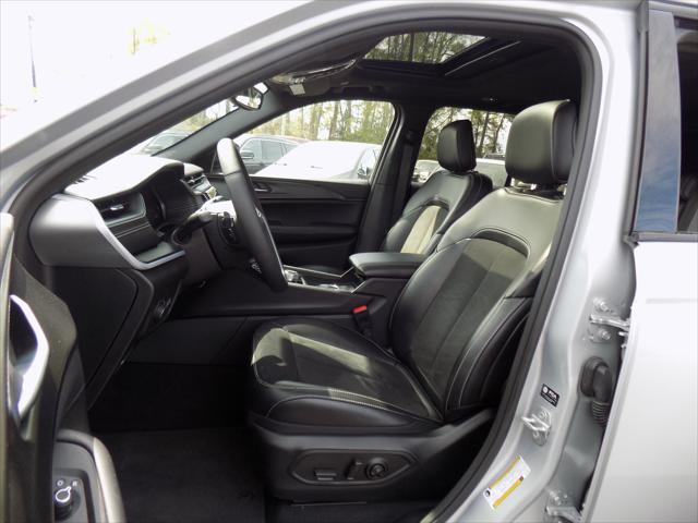 2024 Jeep Grand Cherokee Altitude X 4x2