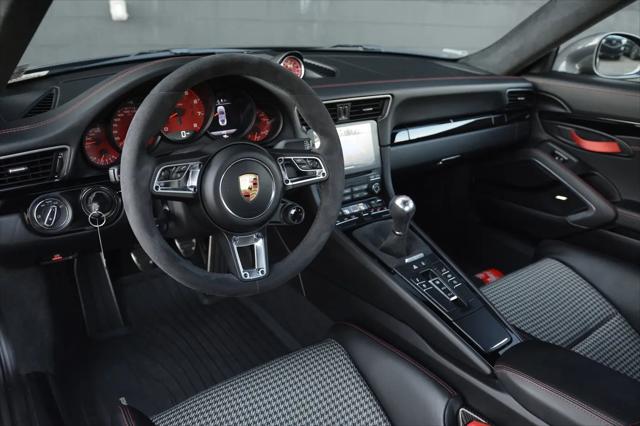 2018 Porsche 911 Carrera T
