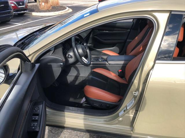 2024 Mazda Mazda3 2.5 Carbon Turbo