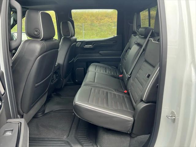 2024 GMC Sierra 1500 4WD Crew Cab Short Box AT4X