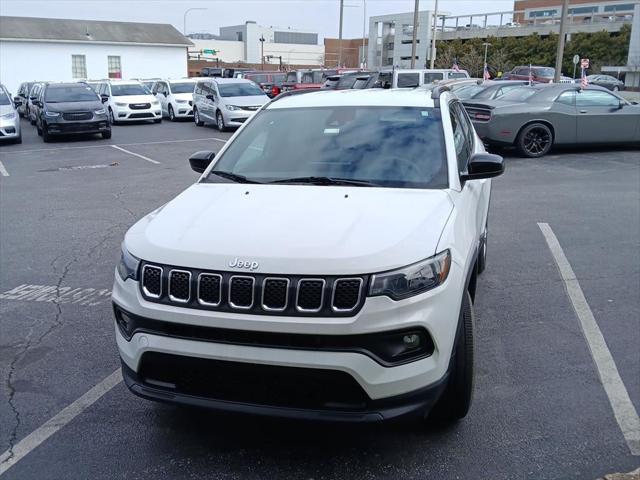 2023 Jeep Compass Latitude Lux FWD
