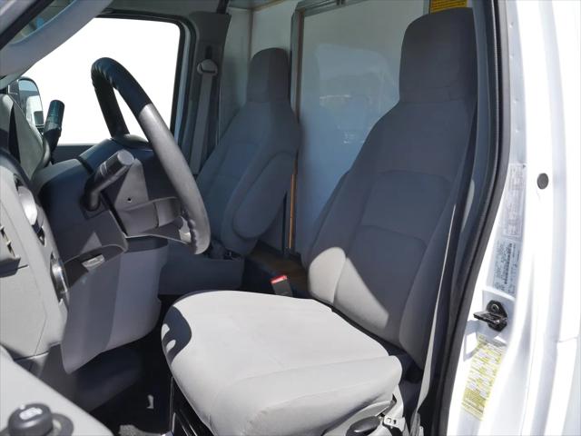 2024 Ford E-450 Cutaway Base