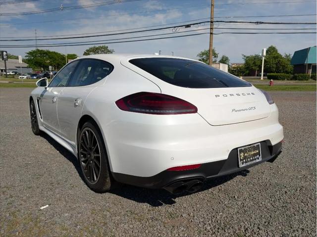 2016 Porsche Panamera GTS