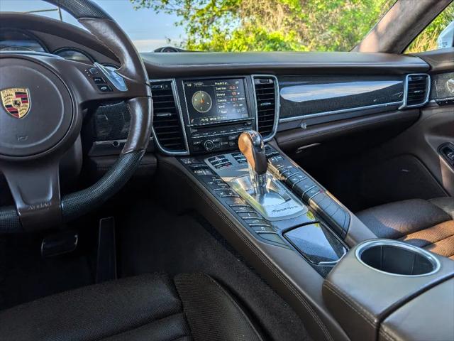 2016 Porsche Panamera GTS