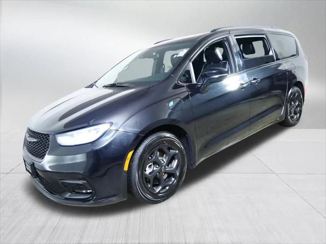 2024 Chrysler Pacifica Hybrid Premium S Appearance Pkg