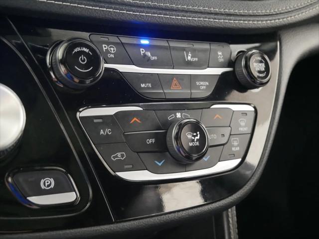 2024 Chrysler Pacifica Hybrid Premium S Appearance Pkg