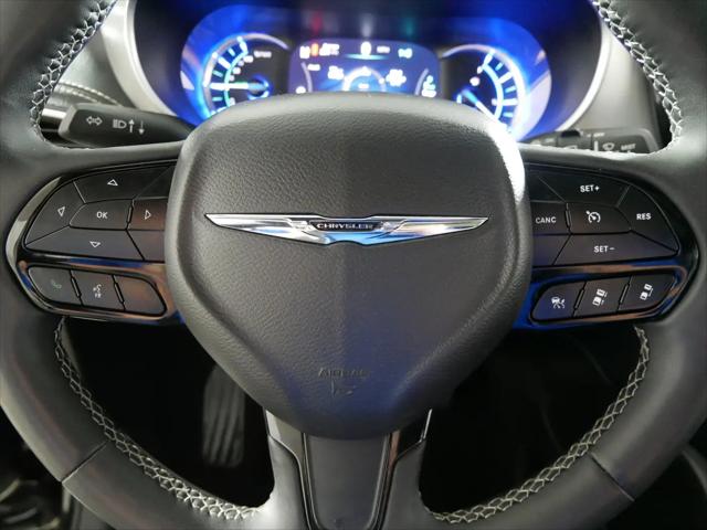 2024 Chrysler Pacifica Hybrid Premium S Appearance Pkg