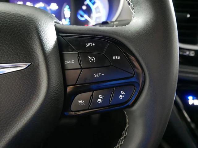 2024 Chrysler Pacifica Hybrid Premium S Appearance Pkg