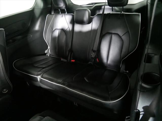 2024 Chrysler Pacifica Hybrid Premium S Appearance Pkg