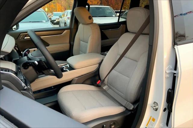 2026 GMC Acadia Elevation FWD