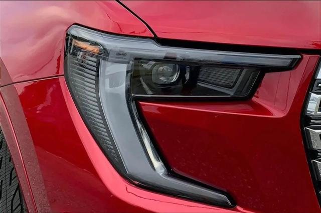 2026 GMC Acadia Denali FWD