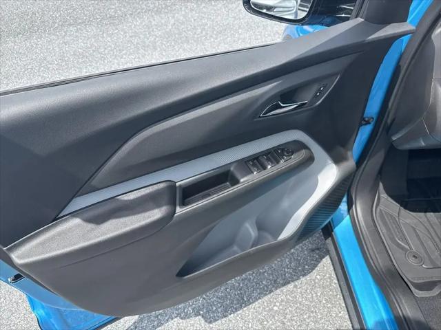 2027 Chevrolet Bolt LT FWD