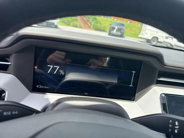 2027 Chevrolet Bolt LT FWD