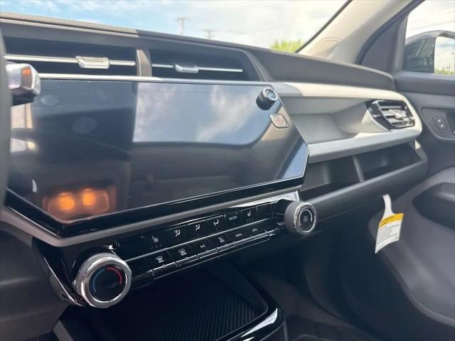 2027 Chevrolet Bolt LT FWD
