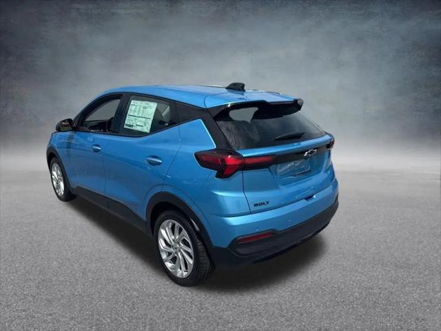 2027 Chevrolet Bolt LT FWD