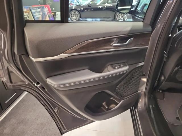 2026 Jeep Grand Cherokee Altitude 4x4