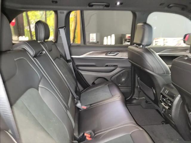 2026 Jeep Grand Cherokee Altitude 4x4